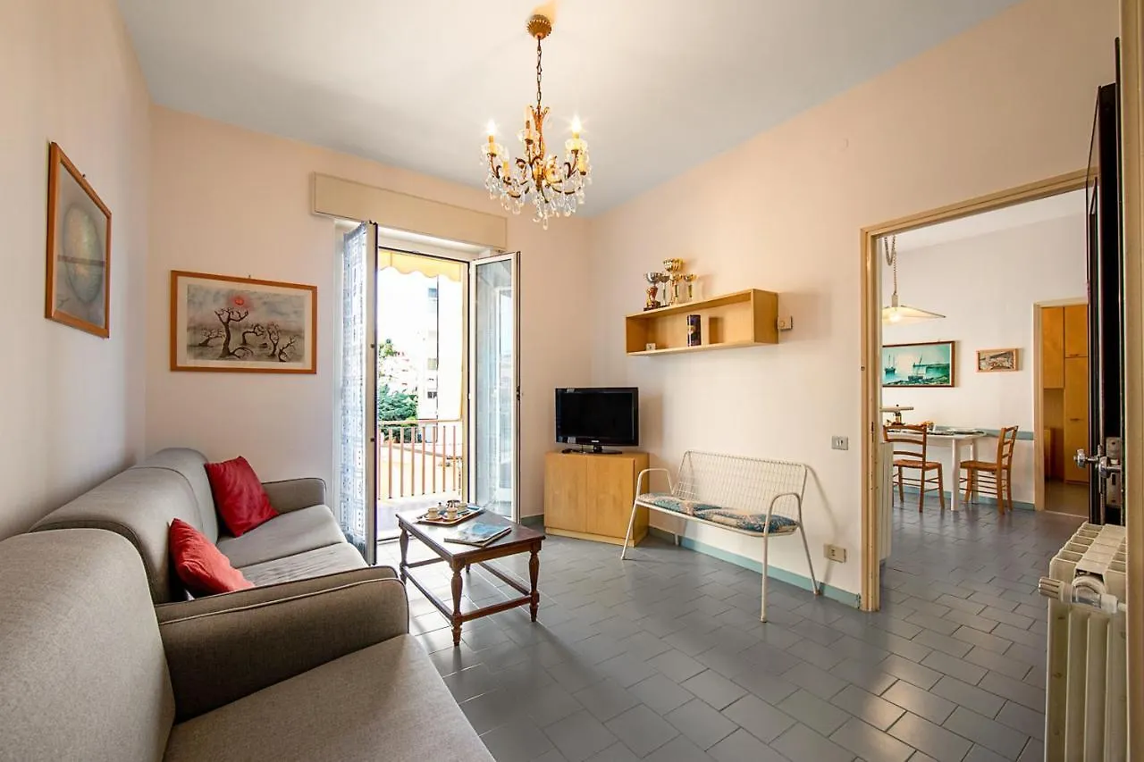 Casa Cabana - 200M From The Sea - Happy Rentals Alassio