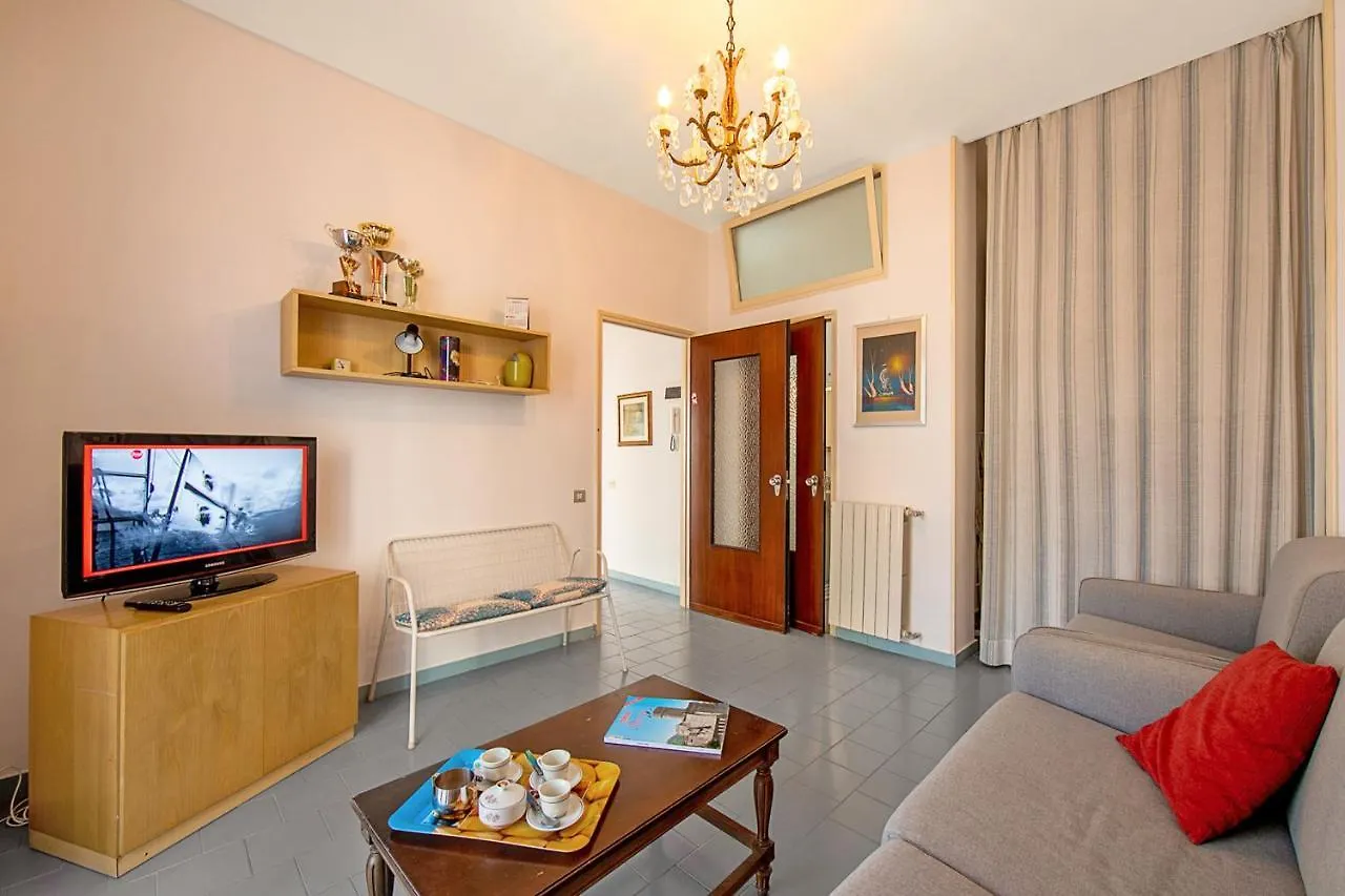 Apartment Casa Cabana - 200M From The Sea - Happy Rentals Alassio Italy